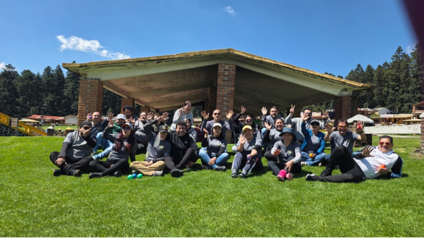 Encuentro de equipo al aire libre