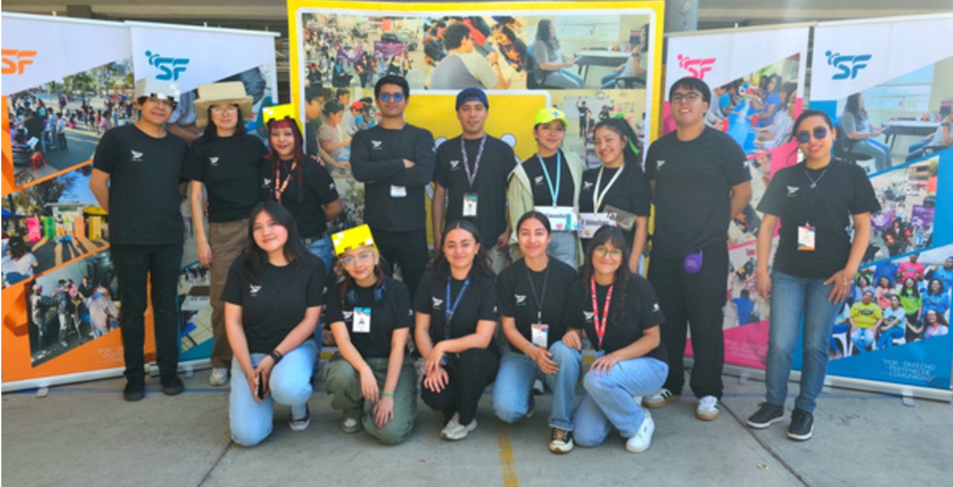 Equipo Sanfel en encuentro comunitario
